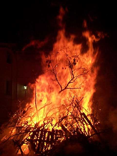santanto2001g.jpg (27892 bytes)